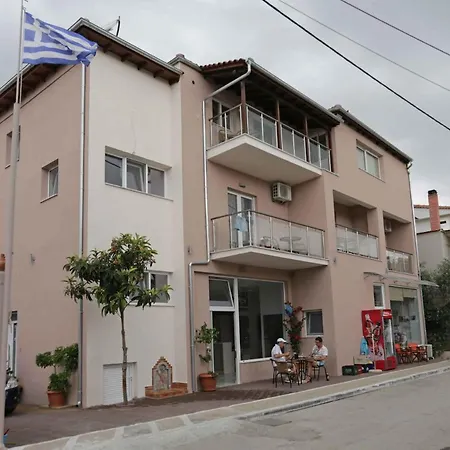 Boutique Giannis يميناريا